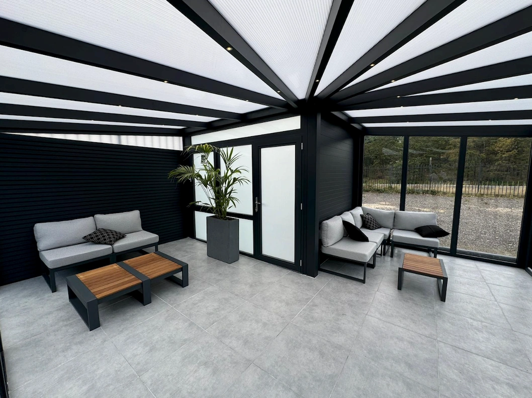 Tuinkamer met aluminium frame